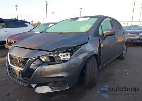 2020 Nissan Versa Sv Xtronic Cvt z USA, uszkodzony, nr VIN 3N1CN8EV0LL839030